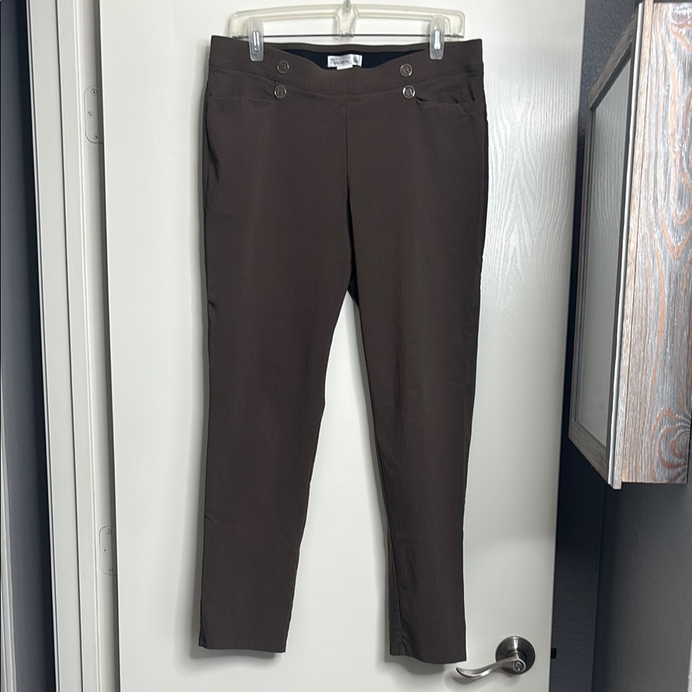 89th & Madison Brown Button-Accent Pull on skinny Pants